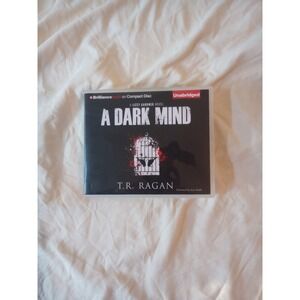 A Dark Mind (Lizzy Gardner Series) - Audio CD By Ragan, TR